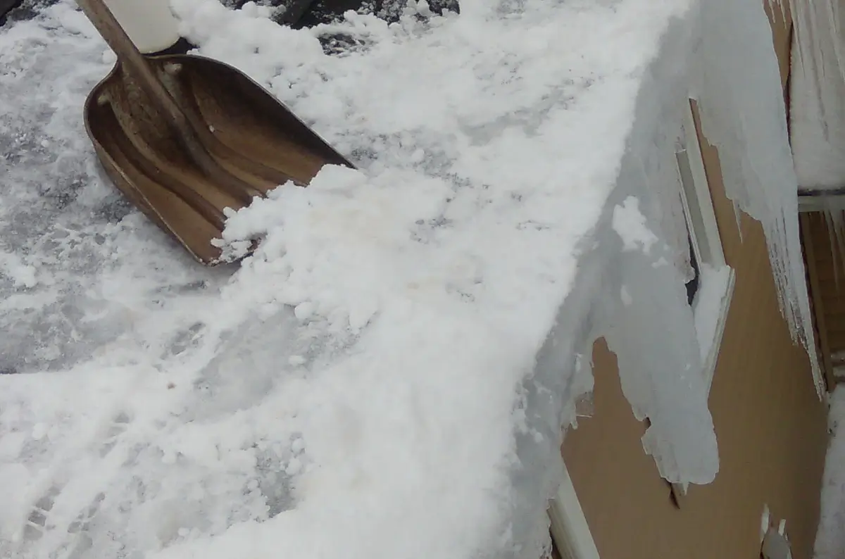 snow-covered-rooftop